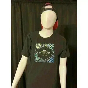 Boys Size 16 QuickSilver T-shirt